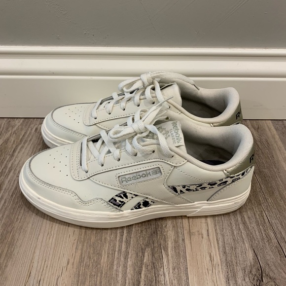 Women’s Reebok Sneakers - Picture 2 of 7